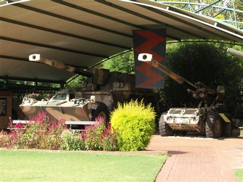 Le Musée de la Guerre de Durban:  Un Voyage Captivant dans l'Histoire Militaire!